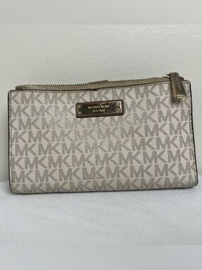 Michael Kors Beige Logo Zip Wallet